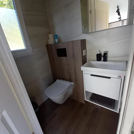 Tinyhaus In 16845 Mitten Im Dorf Tiny House