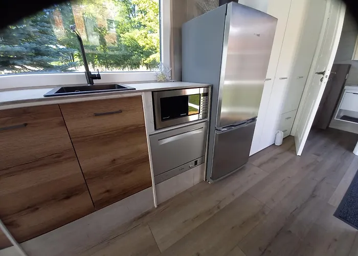 Casa vacanze Tinyhaus In 16845 Mitten Im Dorf Tiny House