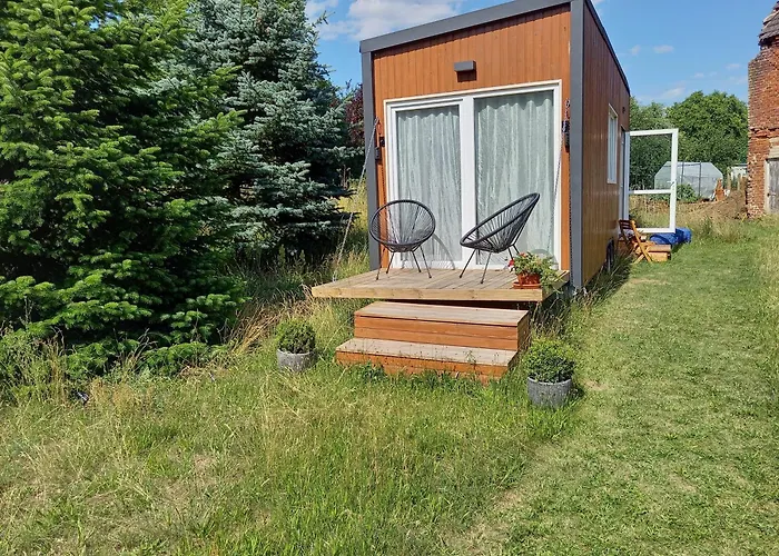 Casa vacanze Tinyhaus In 16845 Mitten Im Dorf Tiny House